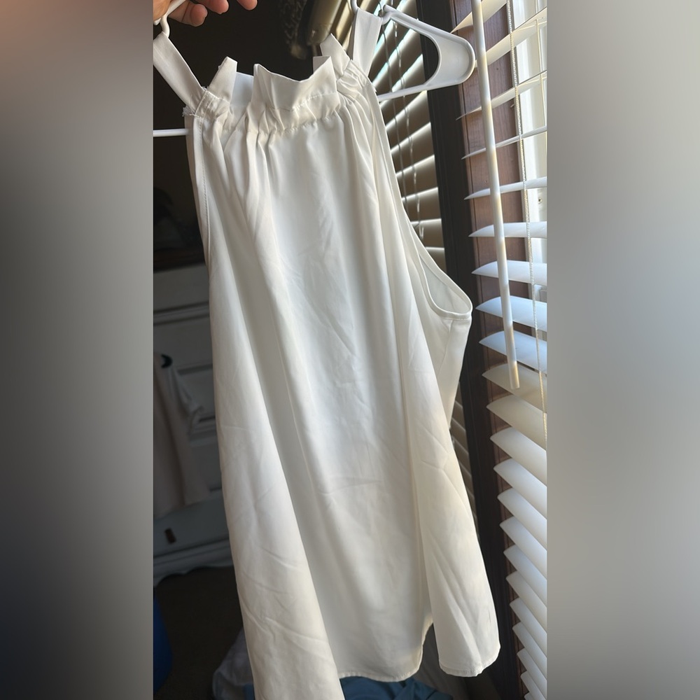 Elegant White Sleeveless Top